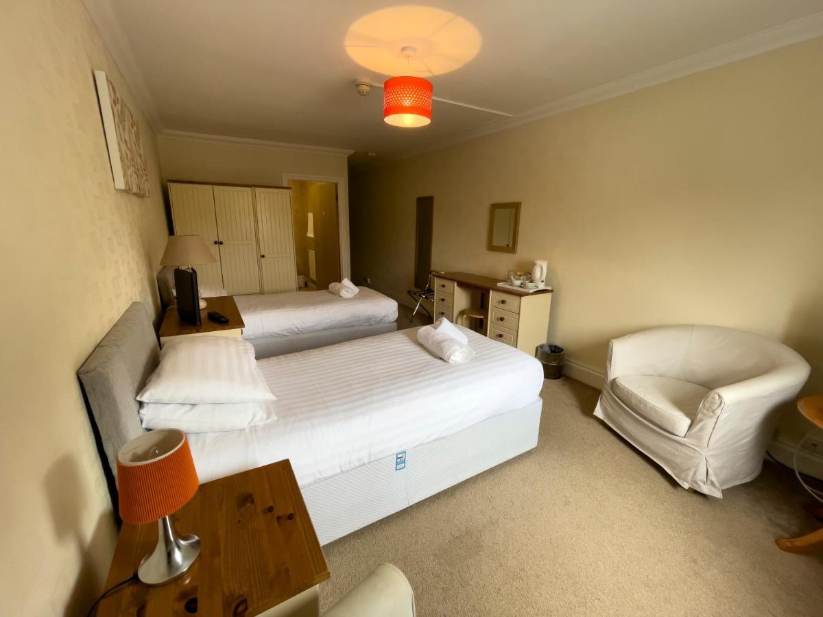 Hotel Llanina Arms Llanarth  Esterno foto