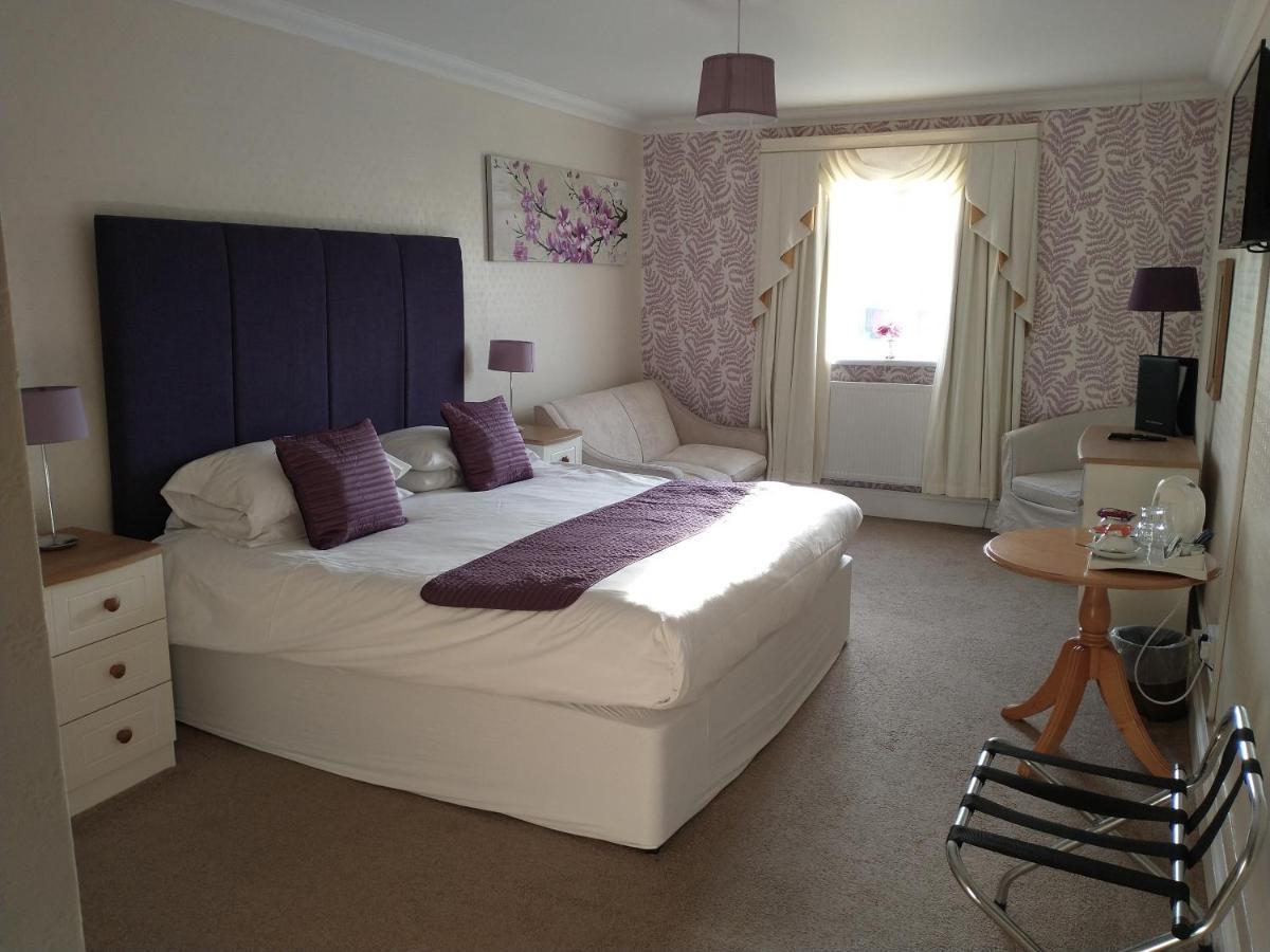 Hotel Llanina Arms Llanarth  Esterno foto