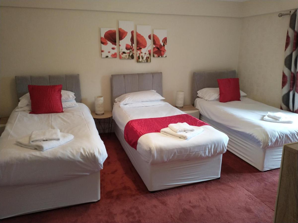 Hotel Llanina Arms Llanarth  Esterno foto